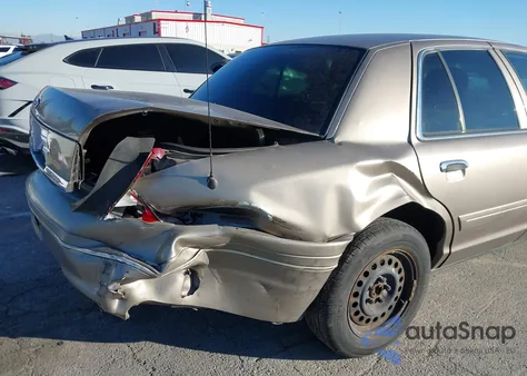 2005 Ford Crown Victoria Police z USA, uszkodzony, nr VIN 2FAFP71W15X172277